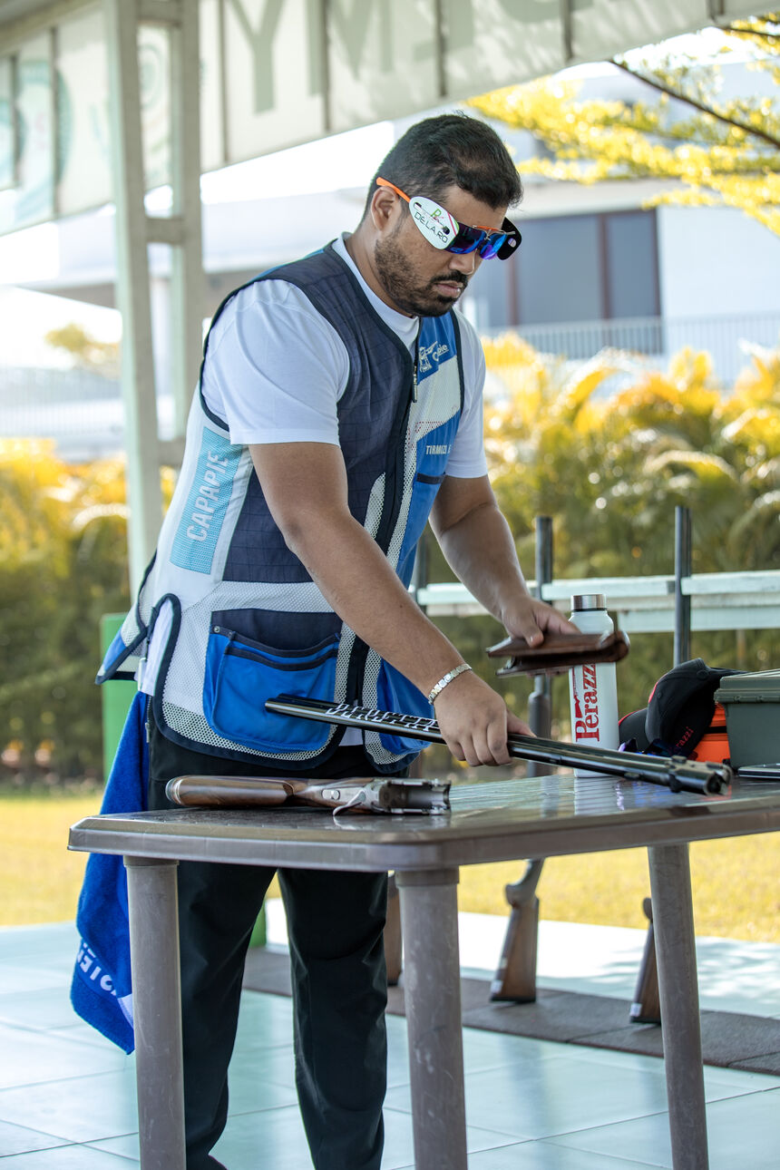 A shooter at the Crowne range, Valad